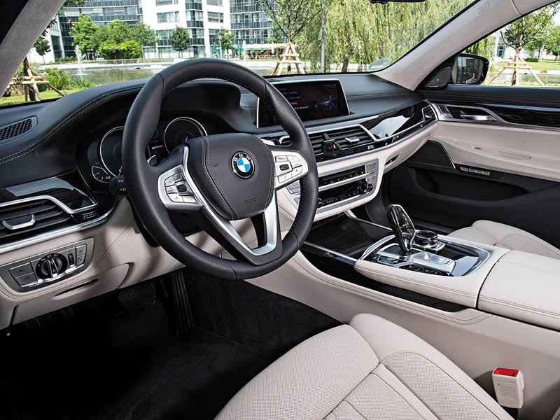 宝马7系新能源 2017款 740le xdrive iperformance e-silvretta 中控