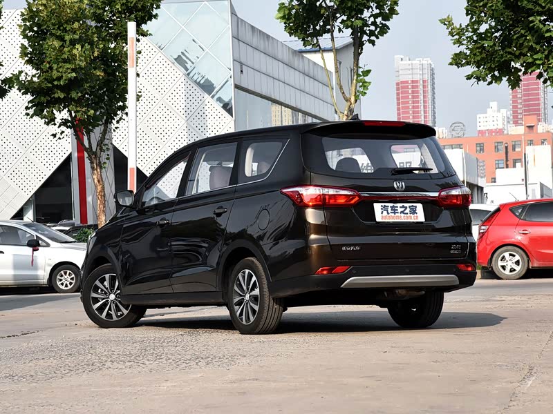 长安汽车 凌轩 2017款 1.5t 手动乐活幸福型