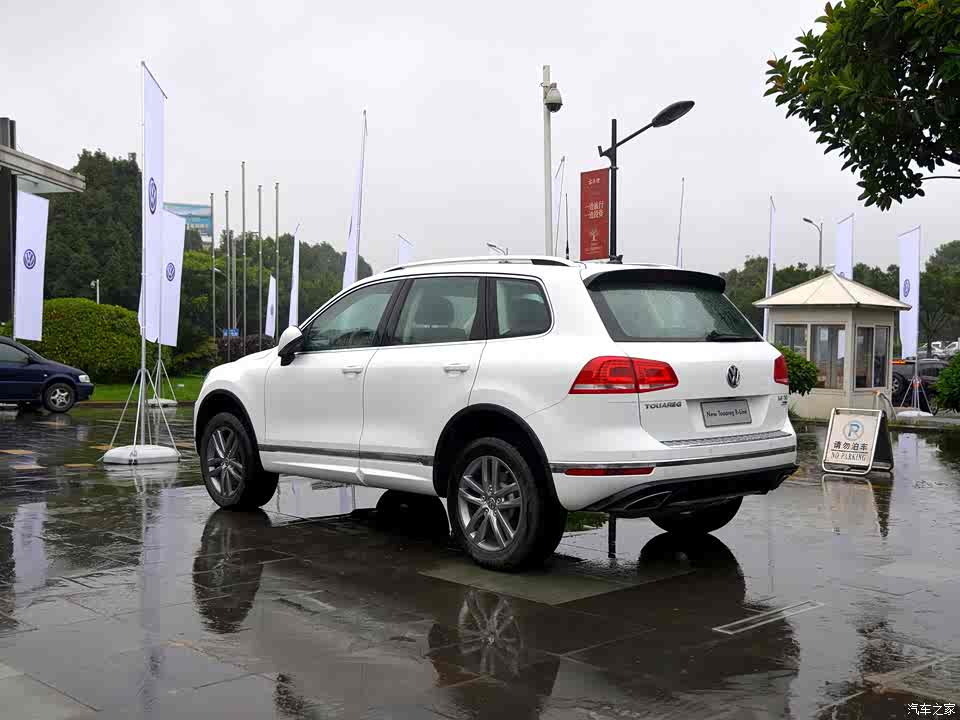 大众(进口) 途锐 2016款 3.0TSI R-Line 大众(进口) 途锐 2016款 3.0TSI R-Line