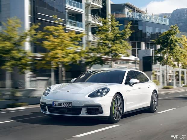 【图】保时捷Panamera 插电混动上绿牌不限行