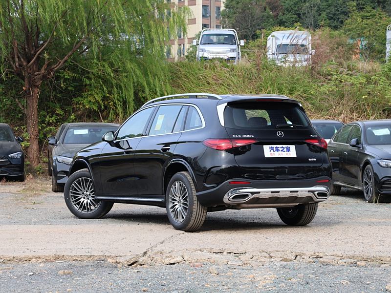  GLC 2025 GLC 300 L 4MATIC  7