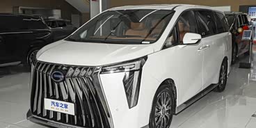 传祺向往M8售价26.99万起 欢迎试乘试驾