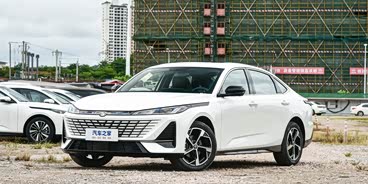 購逸動現5.29萬起售 歡迎垂詢 購逸動現5.29萬起售 歡迎垂詢