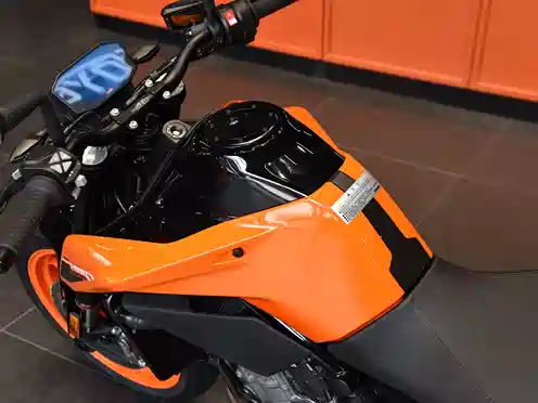 【ktmr2r 790 duke图片】品牌_最新ktmr2r 790 duke车型图片大全_汽车