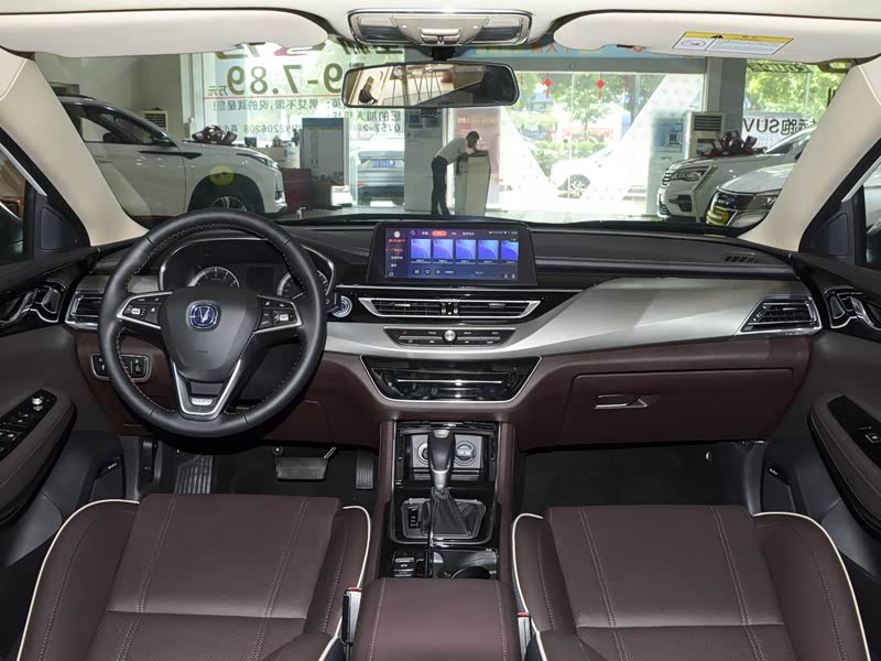 长安汽车 睿骋cc 2019款 1.5t 自动豪雅型光芒版 国vi