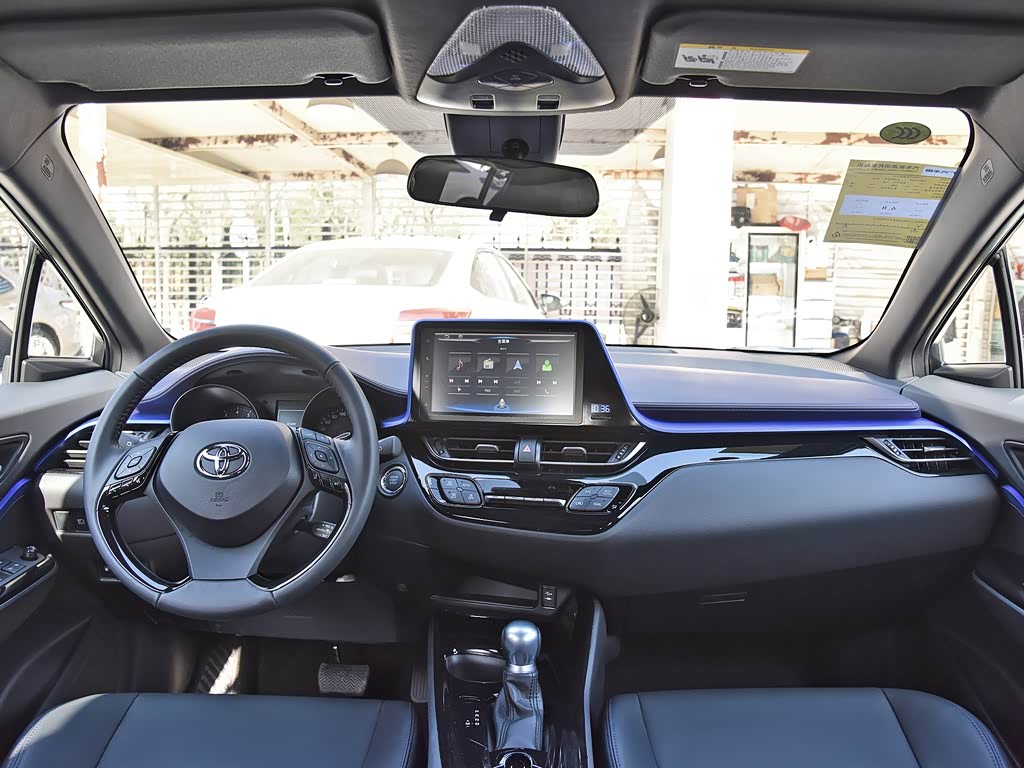 广汽丰田 丰田c-hr 2020款 2.0l 豪华版