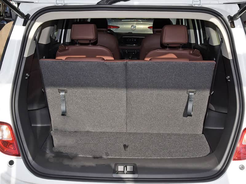 上汽通用别克 别克gl6 2019款 18t 6座互联尊贵型 国vi 车厢座椅