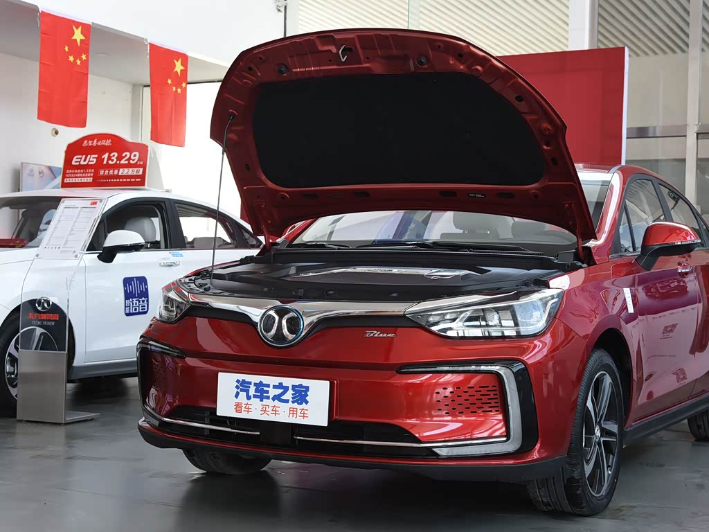 北京汽车 北京eu5 2020款 京彩款 r600 智潮版