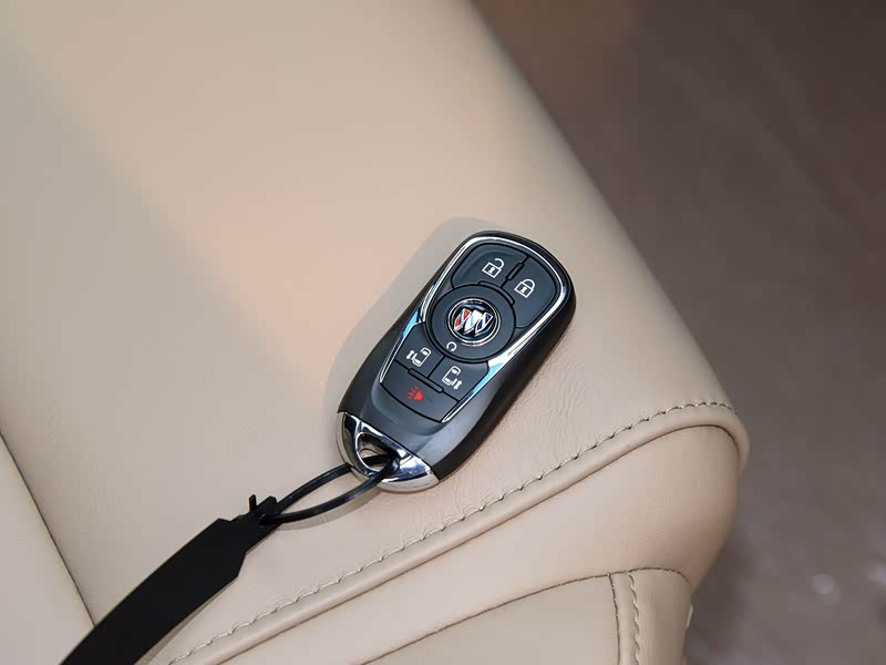 上汽通用别克 别克gl8 2020款 es陆尊 653t 尊享型