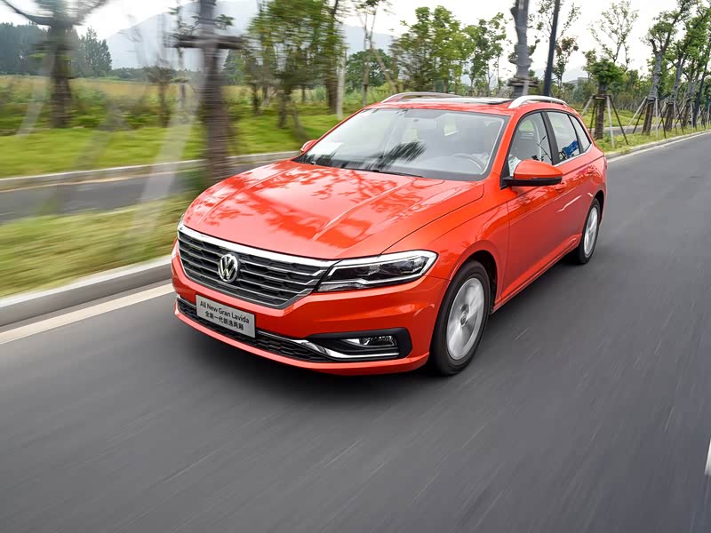 上汽大众 朗逸 2018款 两厢 200tsi dsg舒适版 国v