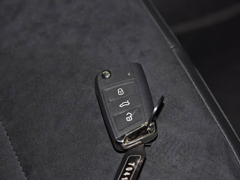 一汽-大众 探岳 2020款 330tsi 两驱豪华智联版pro