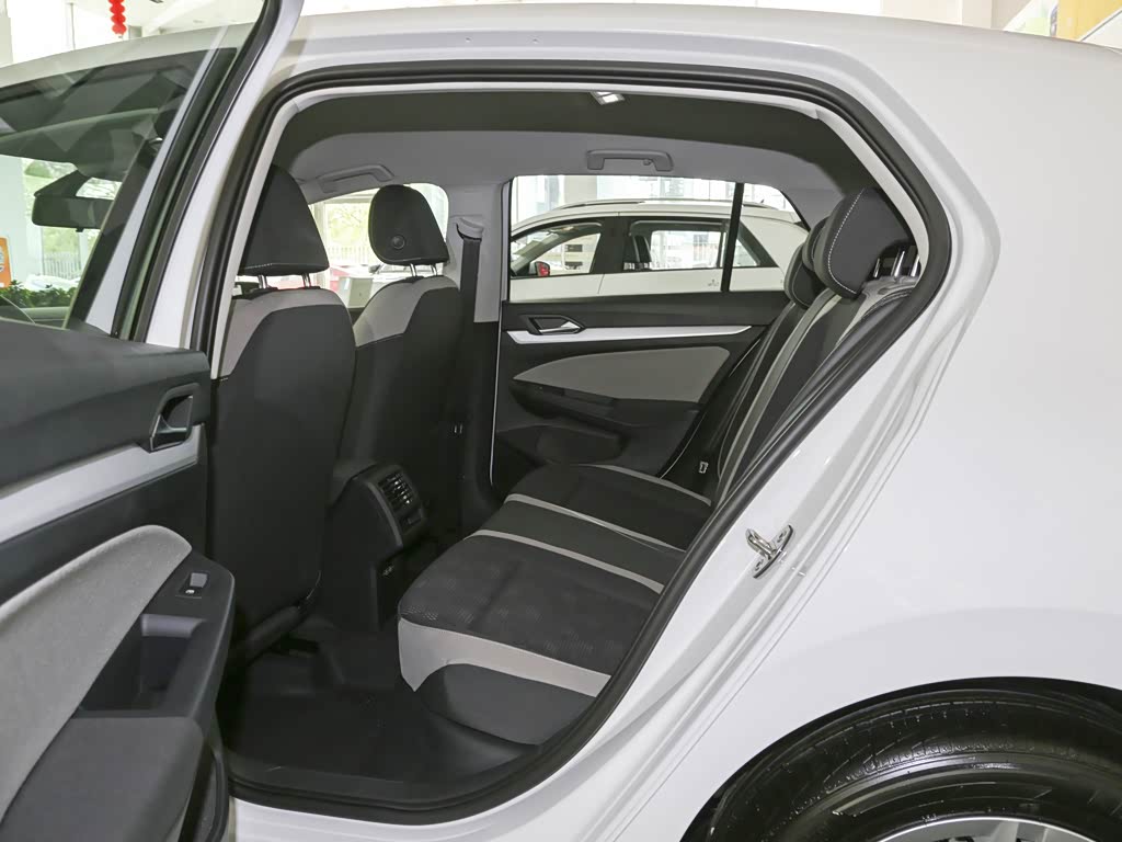 一汽-大众 高尔夫 2021款 200tsi dsg