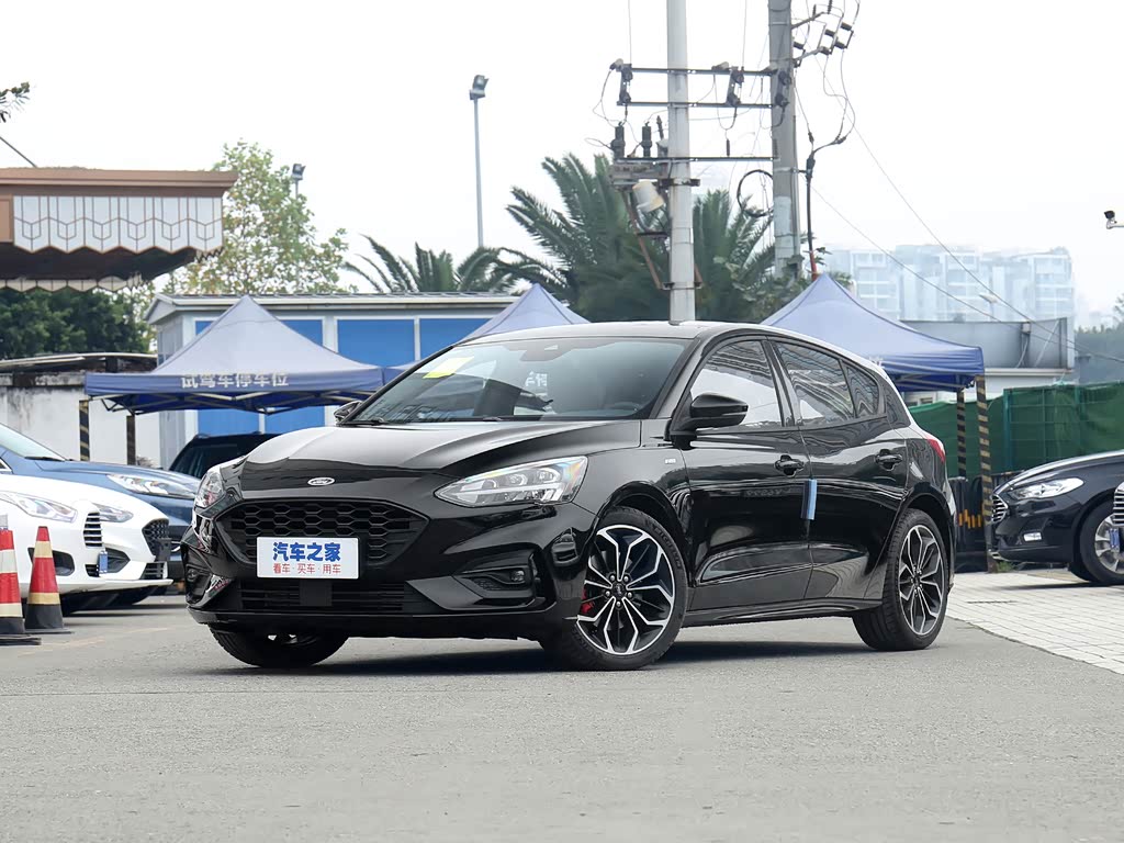 长安福特 福克斯 2021款 两厢 ecoboost 180 自动st line