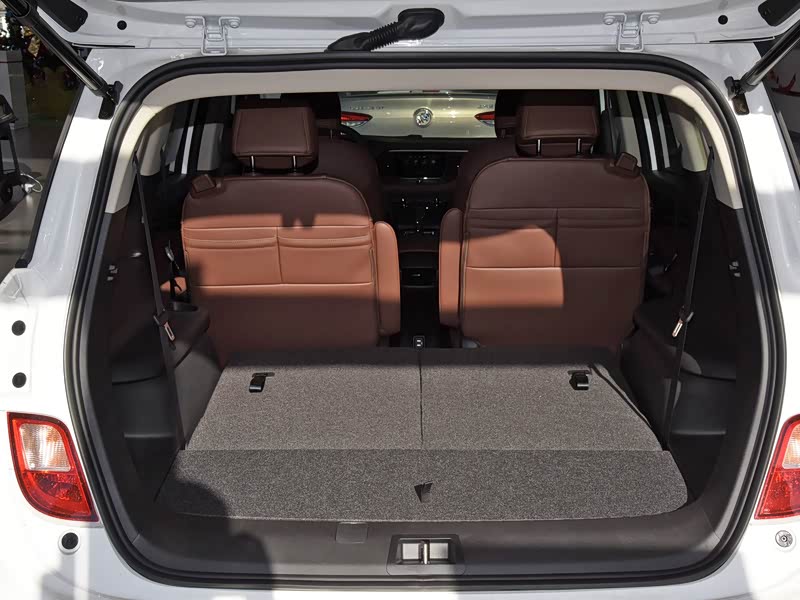 上汽通用别克 别克gl6 2019款 18t 6座互联尊贵型 国vi 车厢座椅