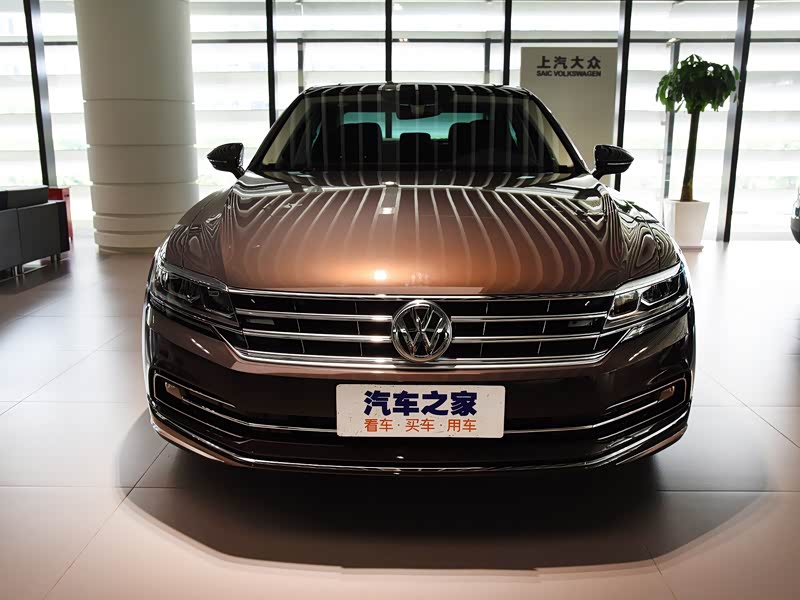 上汽大众 辉昂 2019款 380tsi 两驱商务版 国vi 天鹅绒棕 车身外观