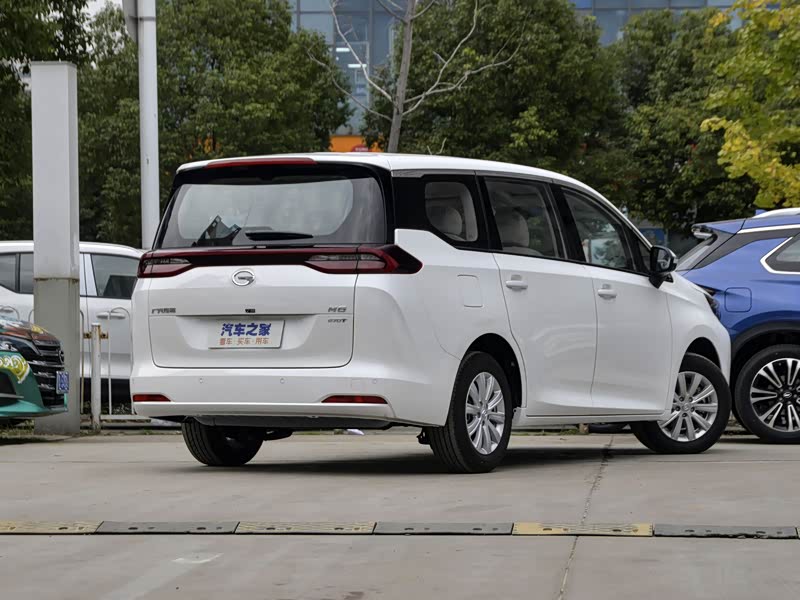 广汽乘用车 传祺m6 2021款 270t 手动精英版(七座) 中控方向盘