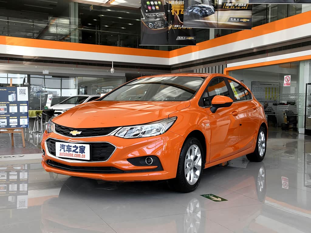 上汽通用雪佛兰 科鲁兹 2018款 两厢 320 自动炫锋版