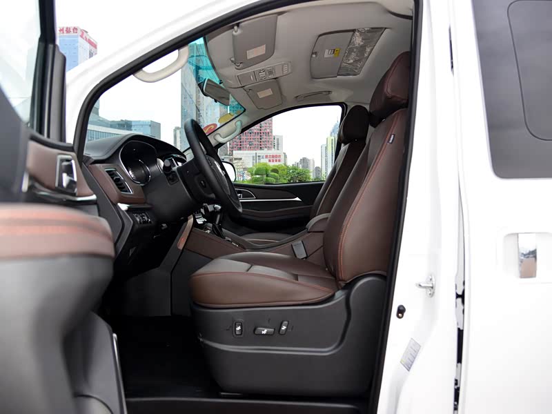 东风风行 风行cm7 2018款 2.0t 自动旗舰型