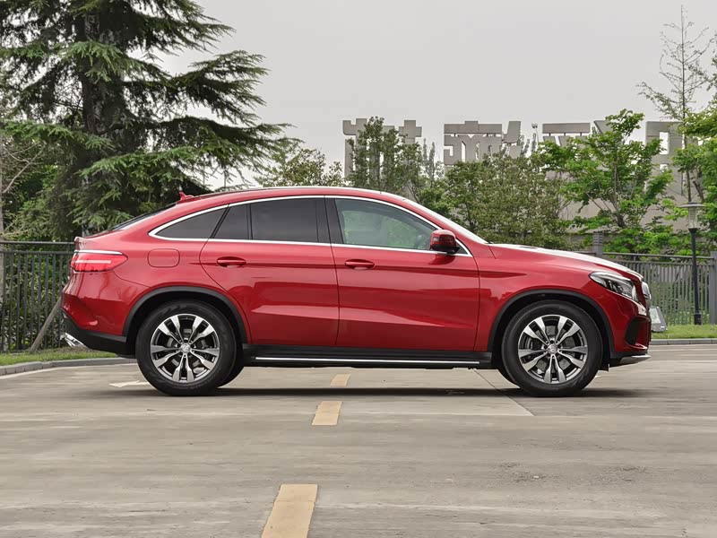 奔驰(进口) 奔驰gle 2015款 gle 400 4matic 轿跑suv