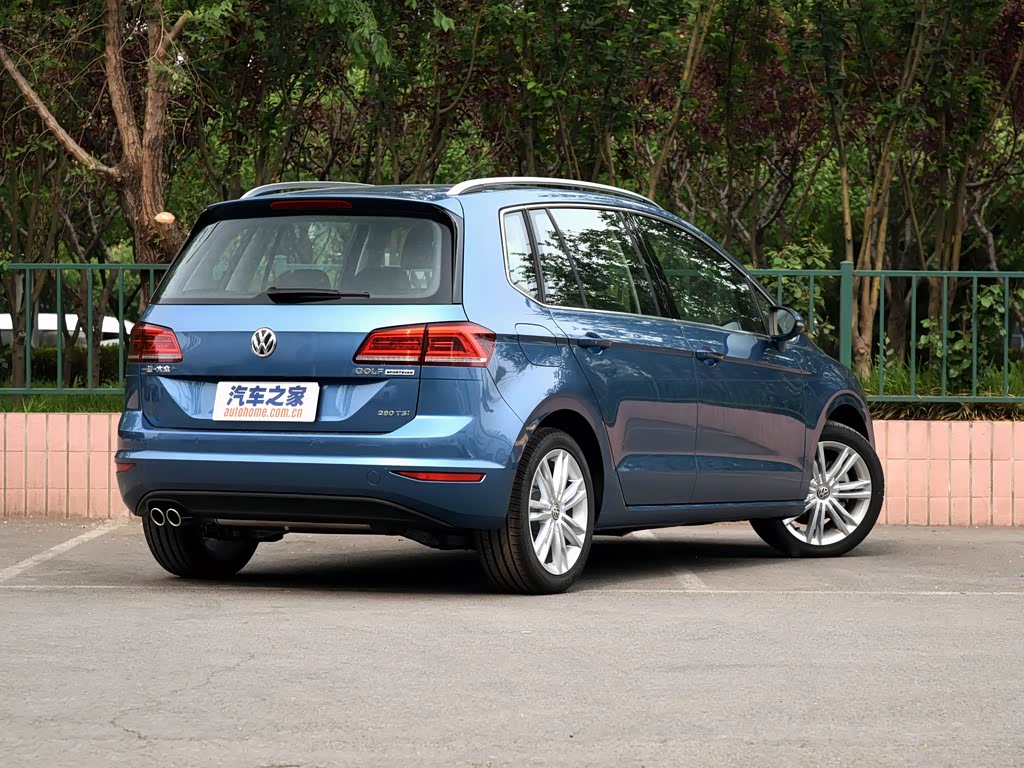 一汽-大众 高尔夫·嘉旅 2018款 230tsi 手动进取型 太平洋蓝 其它