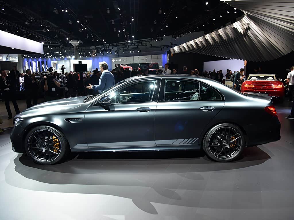 梅赛德斯-amg 奔驰e级amg 2016款 amg e 63 s