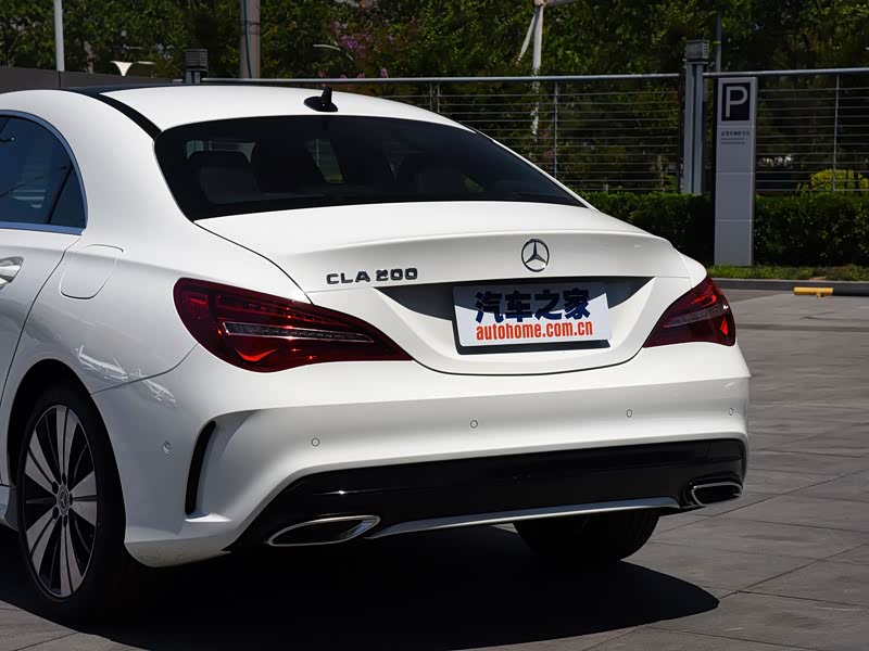 奔驰(进口) 奔驰cla 2017款 改款 cla 200 时尚型