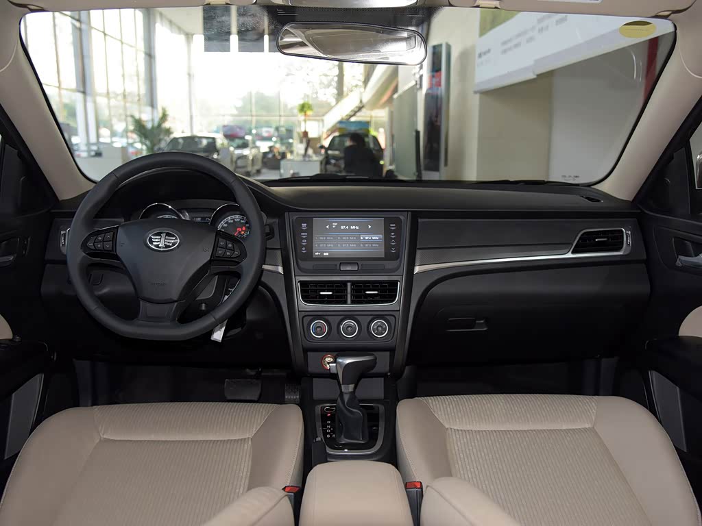 一汽奔腾 奔腾b30 2016款 1.6l 自动尊享型