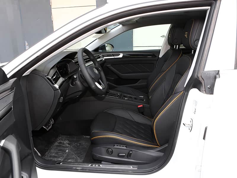 一汽-大众 一汽-大众cc 2023款 380tsi 耀目版