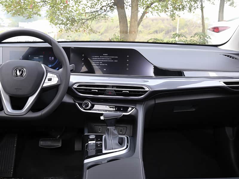 长安汽车 逸动 2020款 plus 百万版 1.6l gdi cvt精英型