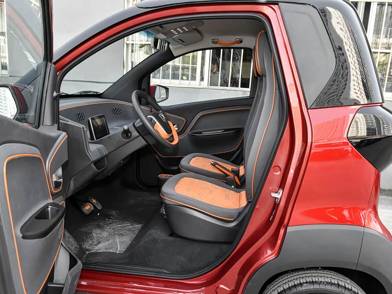 上汽通用五菱 宝骏e100 2020款 305km 智悦版