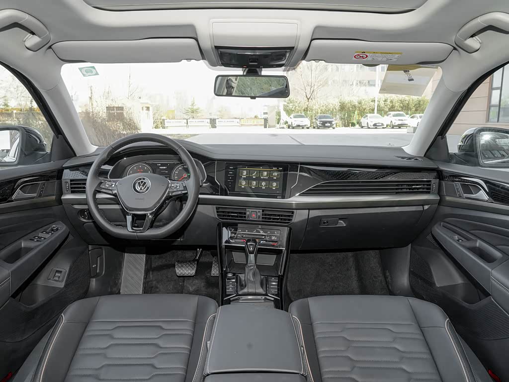 上汽大众 帕萨特 2021款 330tsi 精英版