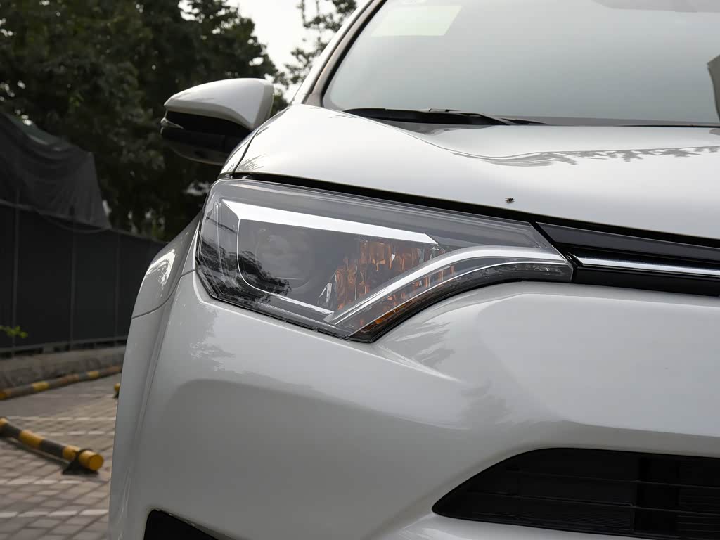 1024x0_q87_autohomecar__wKgH01ffswOAAzDXAASpjvI-mRM242.jpg