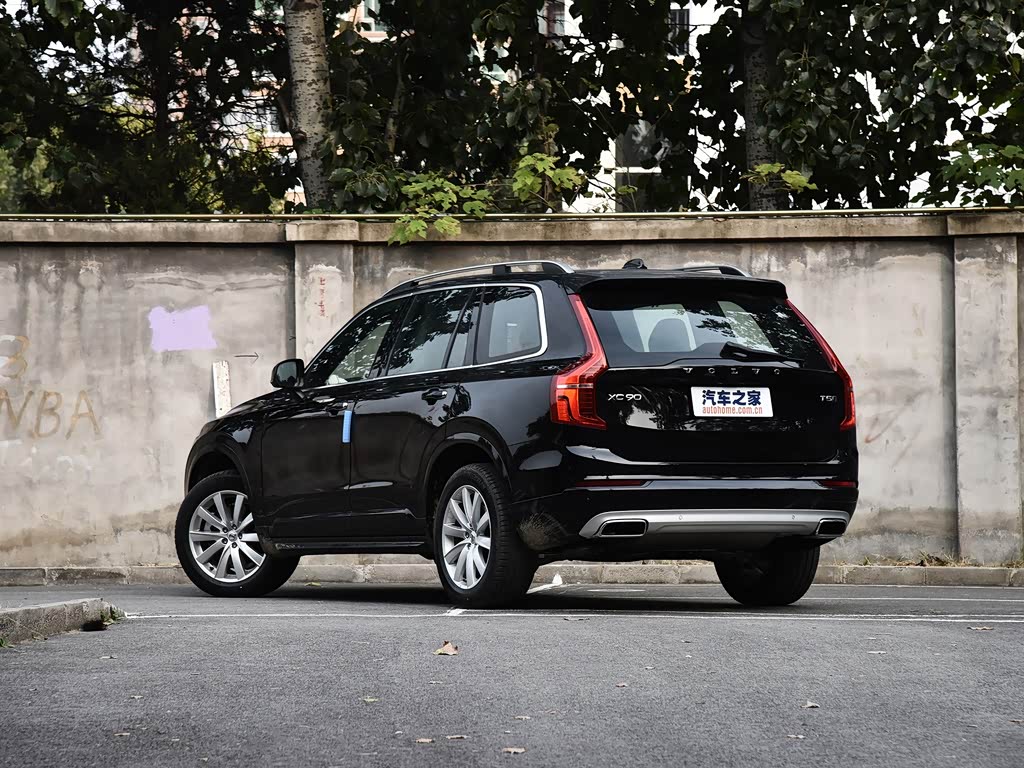 沃尔沃(进口) 沃尔沃xc90 2018款 t5 智逸版 5座