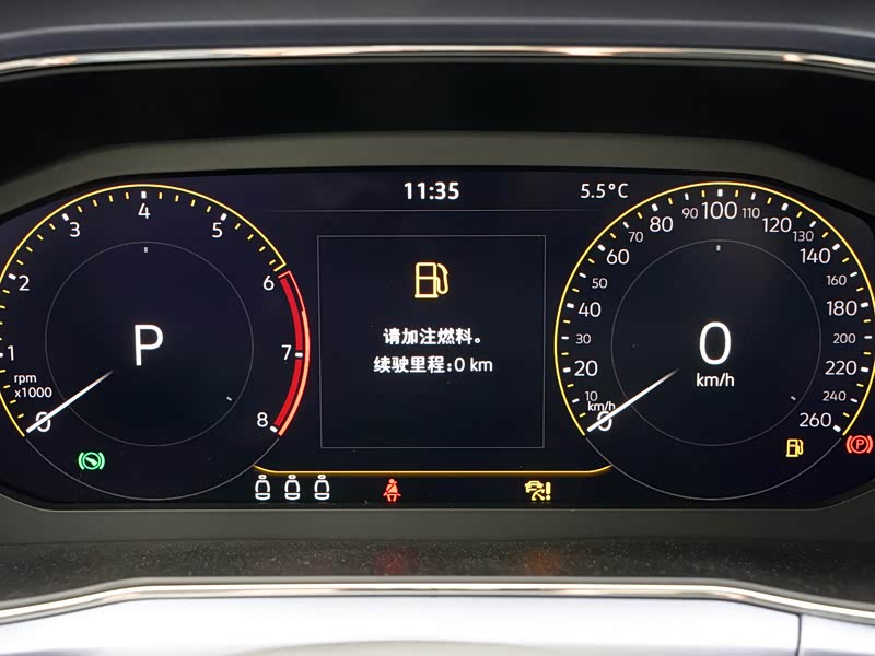 上汽大众 途铠 2021款 280tsi dsg豪华版 中控方向盘