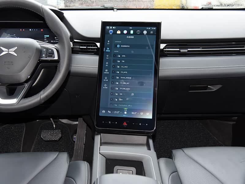 小鹏汽车 小鹏g3 2021款 g3i 520n 中控方向盘已经是最后一张,您还