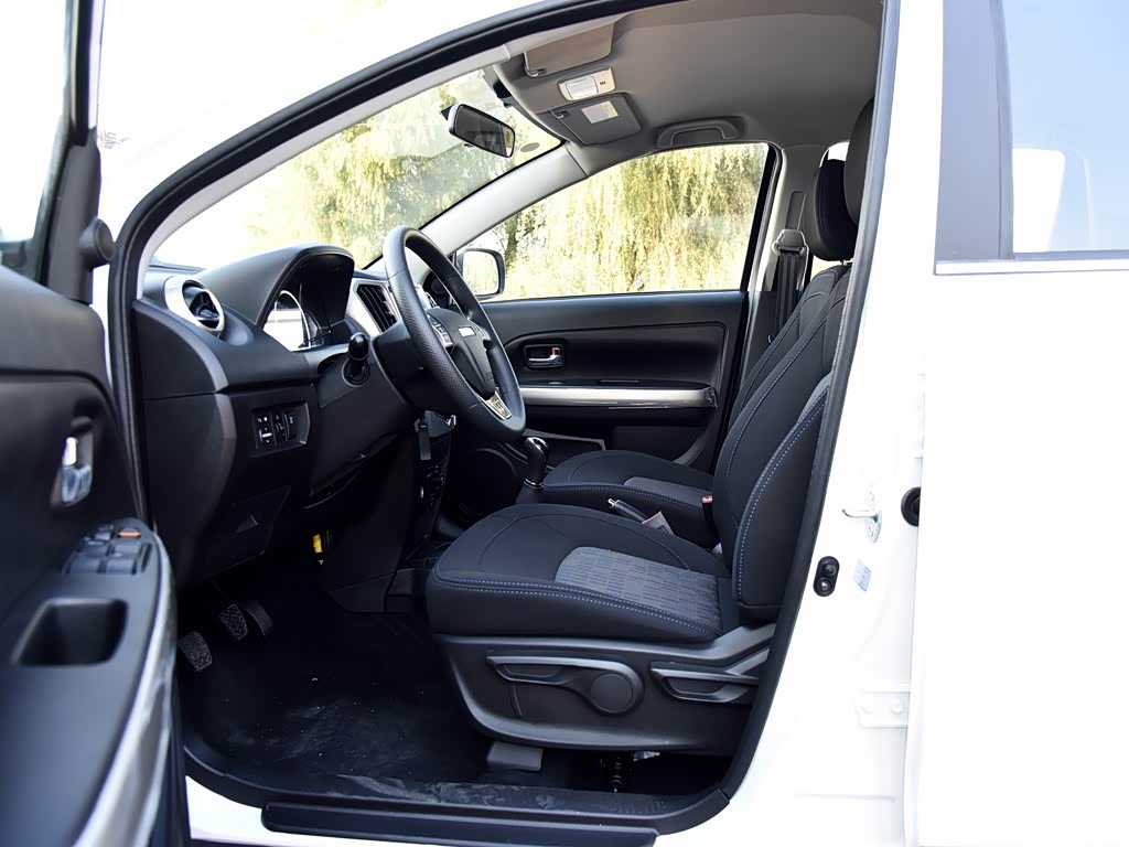 长城汽车 哈弗h1 2017款 红标 1.5l 手动舒适型