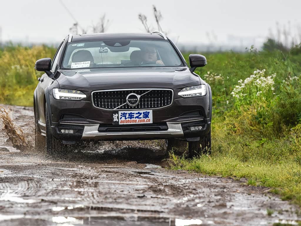沃尔沃(进口) 沃尔沃v90 2017款 cross country t5 awd 智尊版