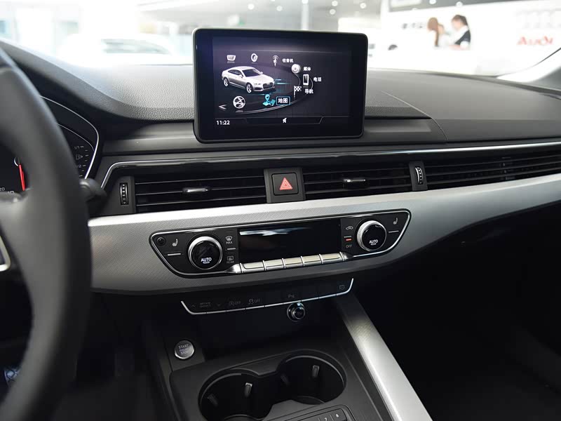 奥迪(进口) 奥迪a5 2017款 sportback 40 tfsi 时尚型 中控方向盘已经