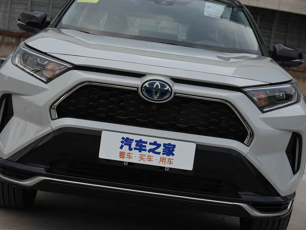 一汽丰田 rav4荣放双擎e  2021款 2.5l 四驱旗舰pro
