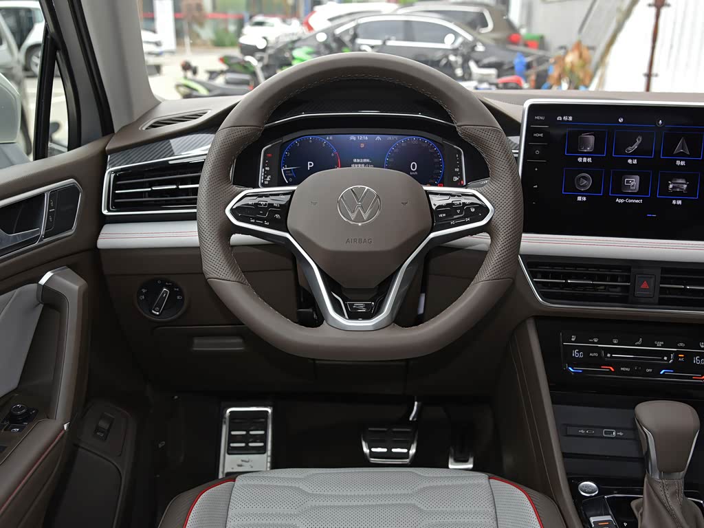 上汽大众 途观l 2022款 380tsi 自动四驱r-line旗舰版7座