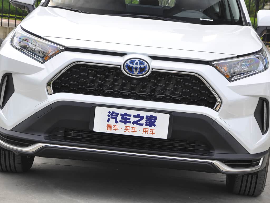 一汽丰田 rav4荣放双擎e  2021款 2.5l 两驱精英pro