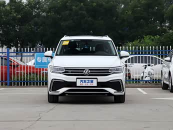 当前位置:>太原>山西汇翔-上汽大众>车型报价>2022款330tsi自动两驱r