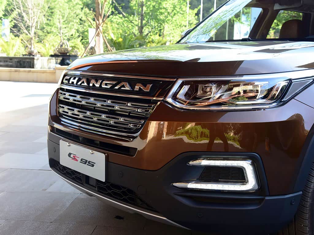 长安汽车 长安cs95 2017款 2.0t 四驱智尊版