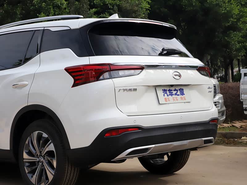 广汽乘用车 传祺gs4 2021款 270t 手动豪华版