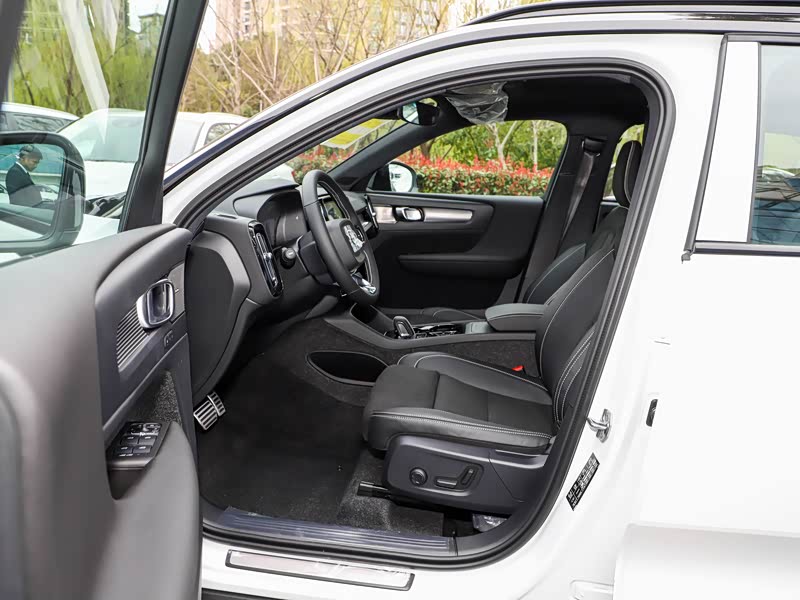 沃尔沃亚太 沃尔沃xc40 2021款 t4 四驱智雅运动版