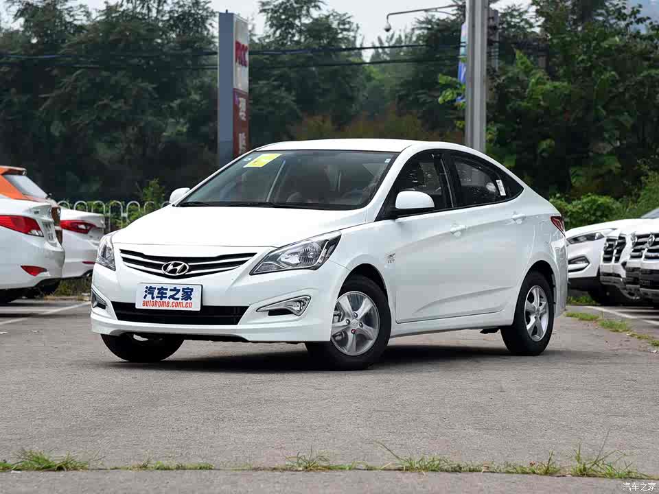 北京现代 瑞纳 2016款 1.4l 自动智能型gls