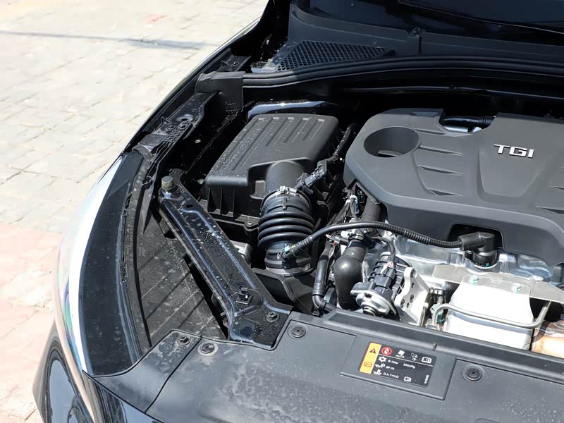 上汽集团 名爵5 2021款 300tgi dct青奢旗舰版