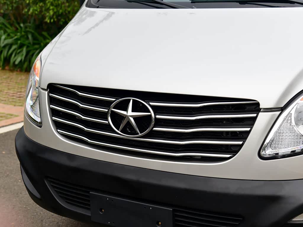 江淮汽车 星锐 2017款 2.7t 长轴高顶星商旅轻型客车