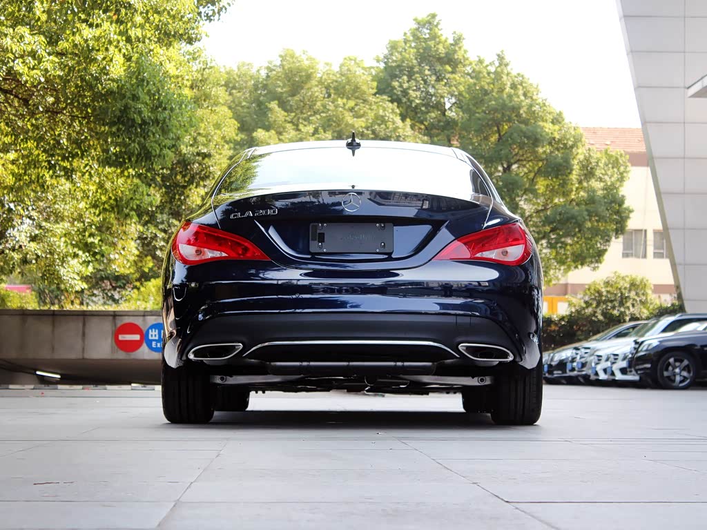 奔驰(进口) 奔驰cla级 2016款 改款 cla 200 动感型