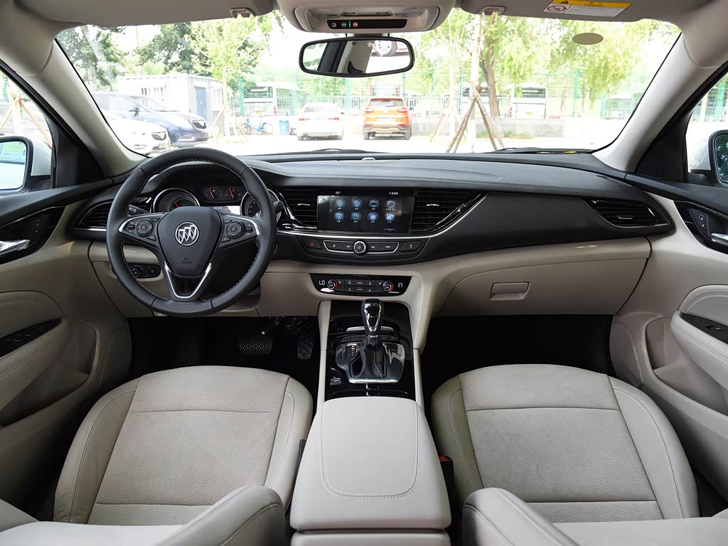 上汽通用别克 君威 2017款 30h 豪华型